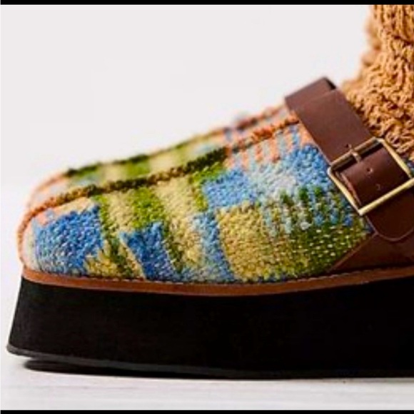 Free People Astrid Platform Mules. - Picture 5 of 8